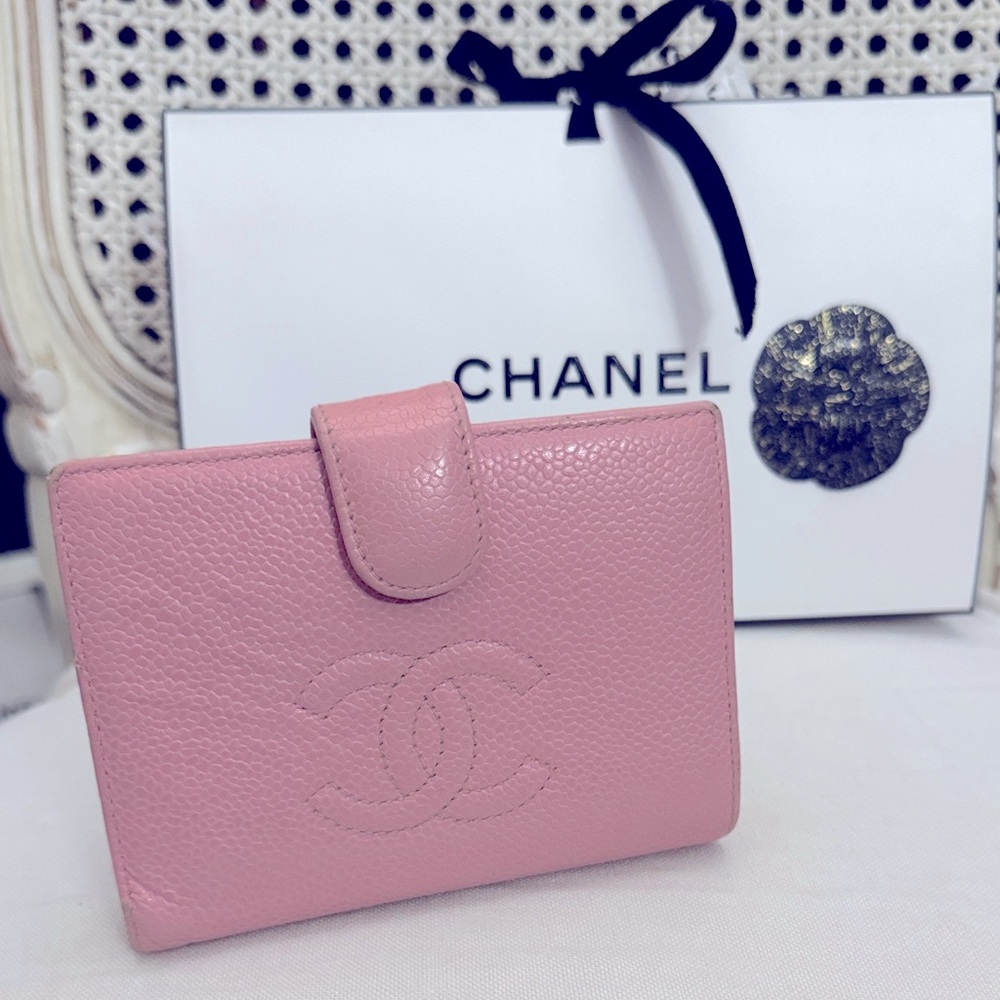 2000 AUTH Chanel Blush Pink Leather Wallet🩷